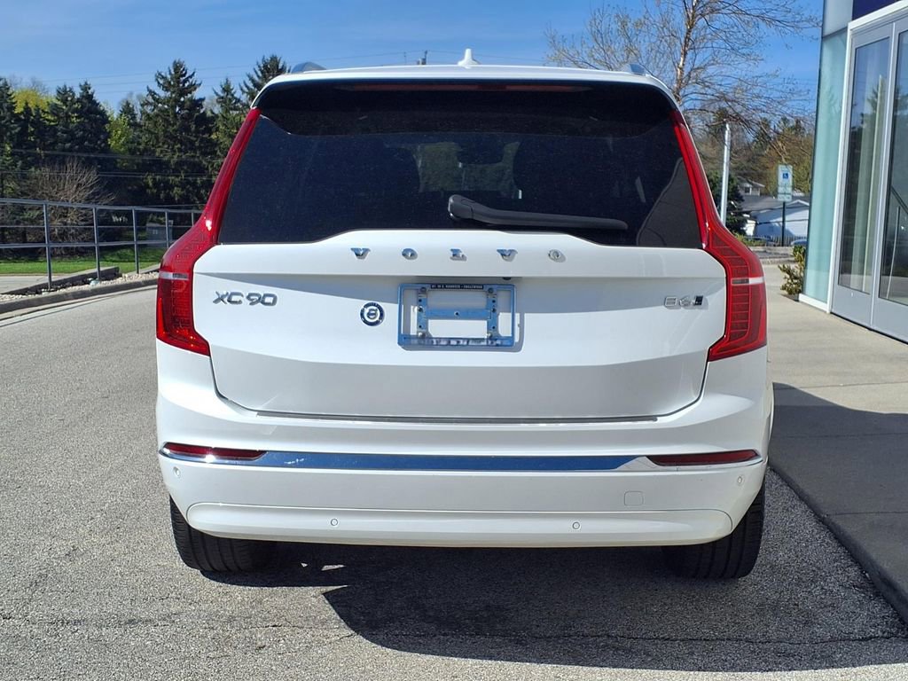 Used 2023 Volvo XC90 B6 Plus w/ Protection Package Premier AWD/4WD image 4