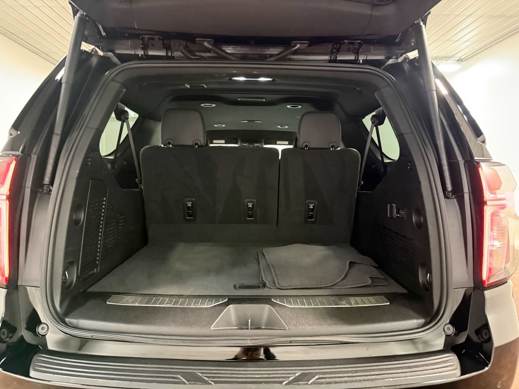 Used 2024 Chevrolet Suburban Premier AWD/4WD image 71