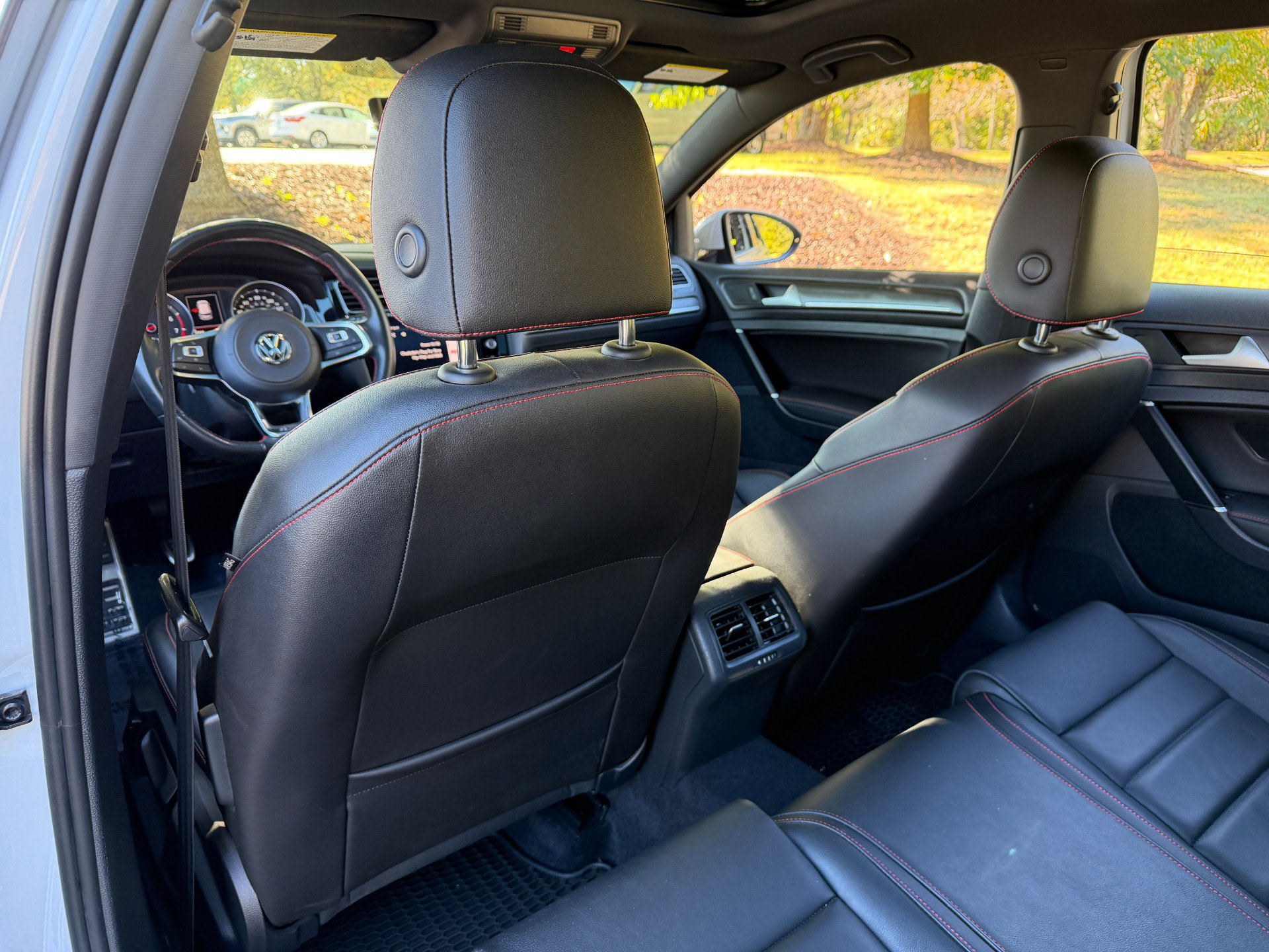 Used 2020 Volkswagen Golf 4-Door FWD image 54