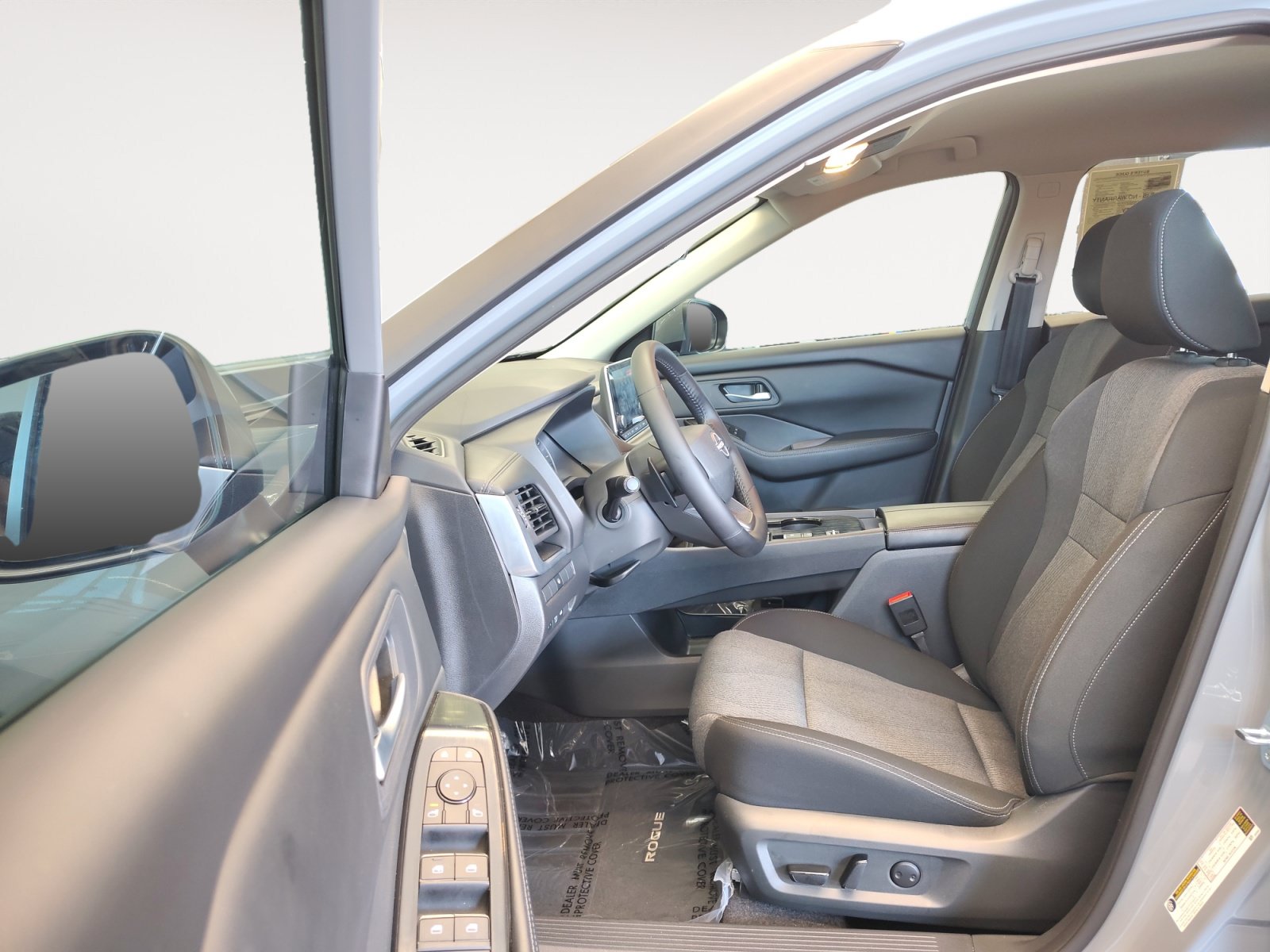 Certified 2026 Nissan Rogue SV FWD image 23