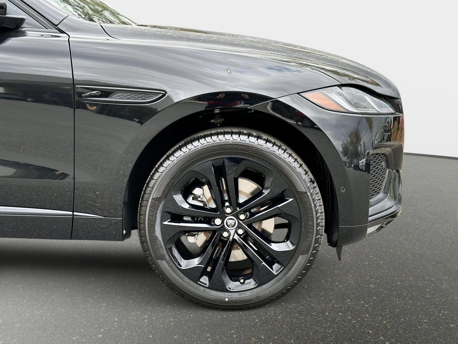 New 2026 Jaguar F-PACE R-Dynamic S AWD/4WD image 6
