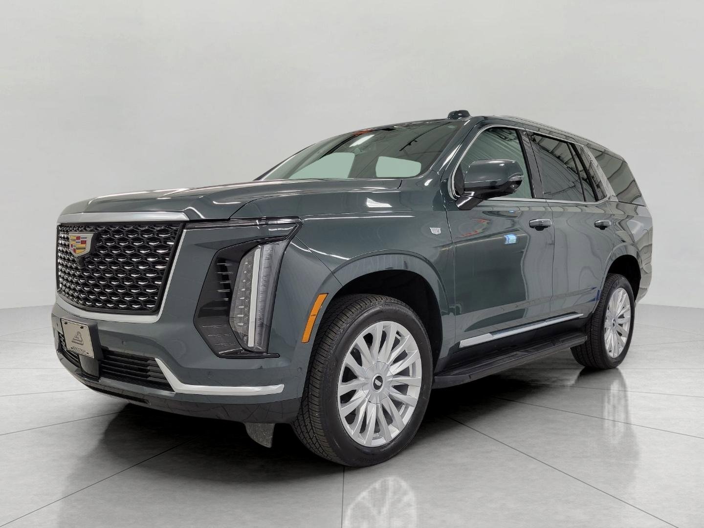Used 2025 Cadillac Escalade Luxury w/ LPO, Floor Liner Package AWD/4WD image 13
