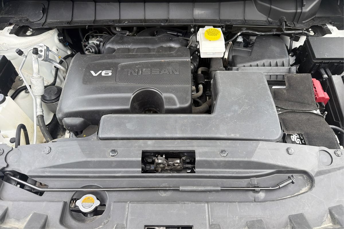 Used 2022 Nissan Pathfinder SL w/ Lighting Package (N92) AWD/4WD image 23