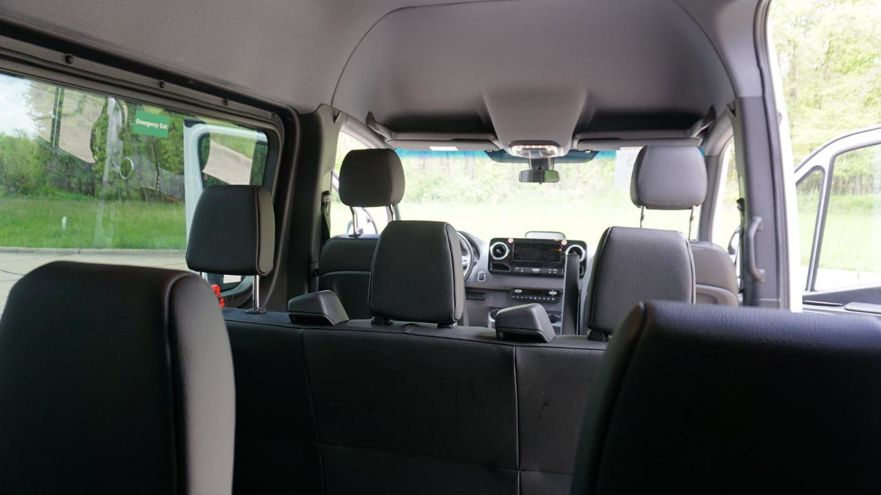 Used 2025 Mercedes-Benz Sprinter 2500 image 28