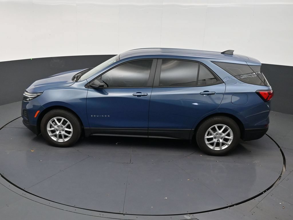 Used 2024 Chevrolet Equinox LS FWD image 13