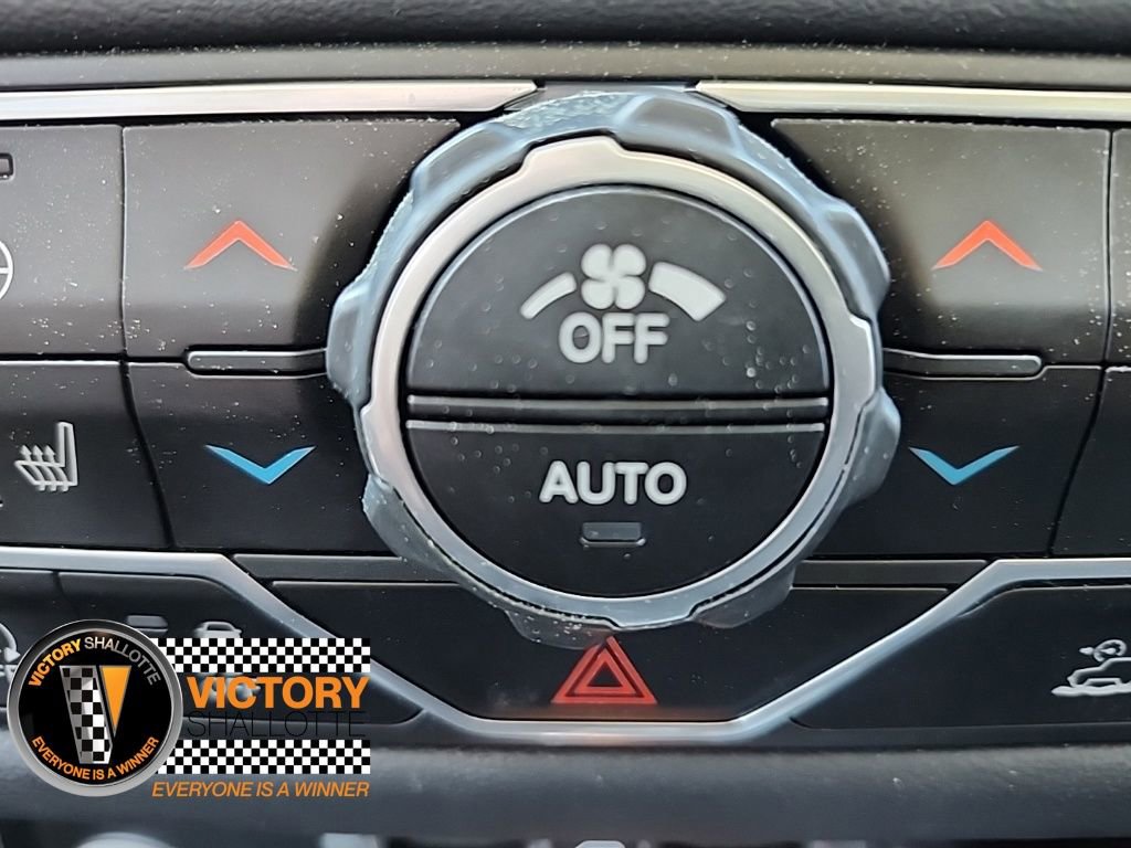 Certified 2024 Jeep Gladiator Mojave w/ Technology Group image 8