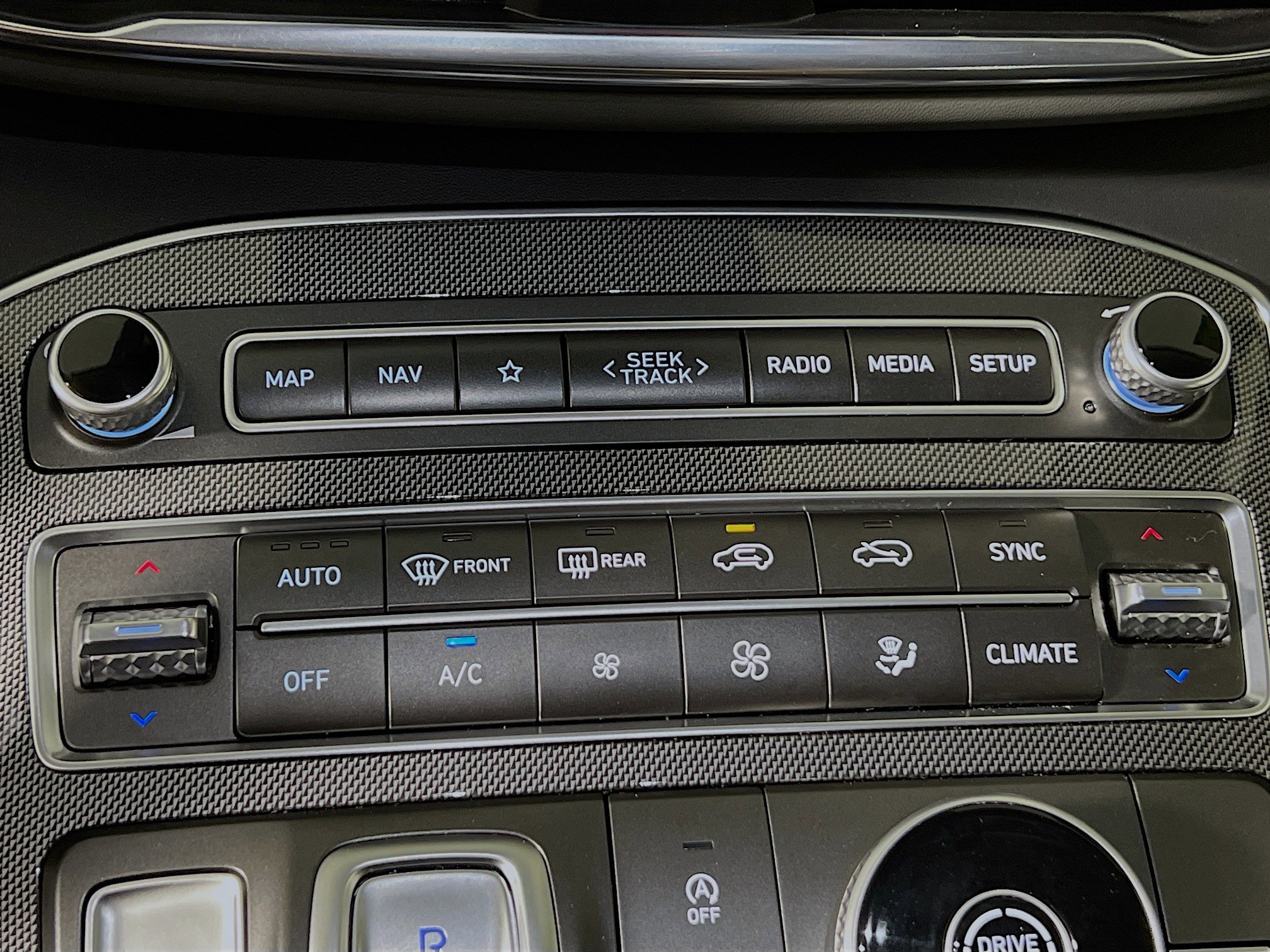 Used 2023 Hyundai Santa Fe SEL w/ Premium Package image 26