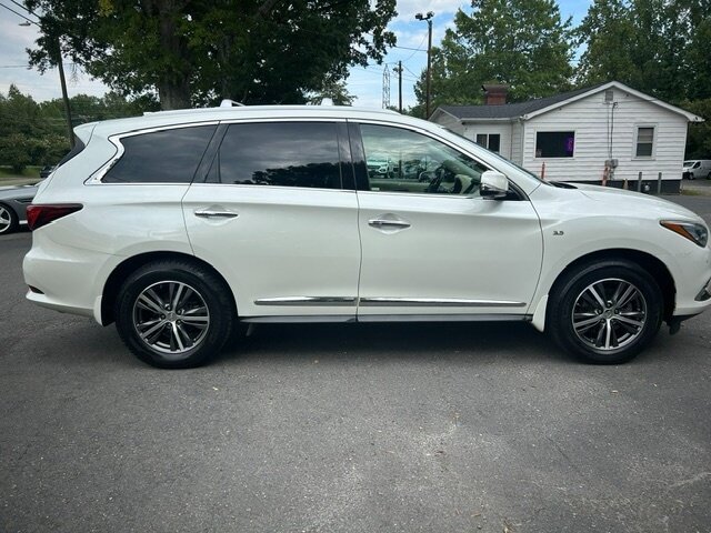 Used 2019 INFINITI QX60 Luxe w/ Essential Package AWD/4WD image 6