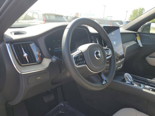 New 2026 Volvo XC60 B5 Plus w/ Protection Package Premier AWD/4WD image 8