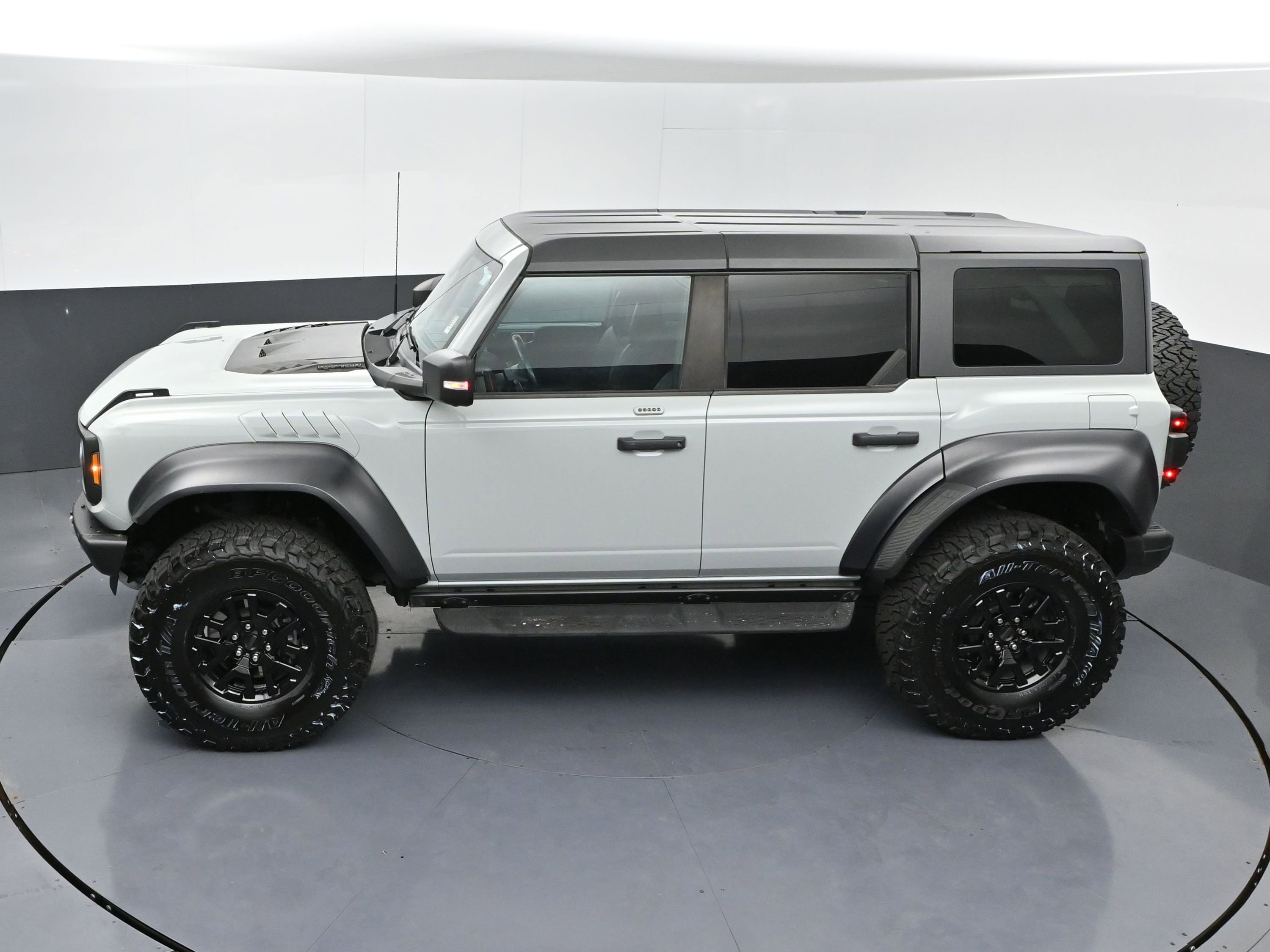 Used 2022 Ford Bronco Raptor image 40