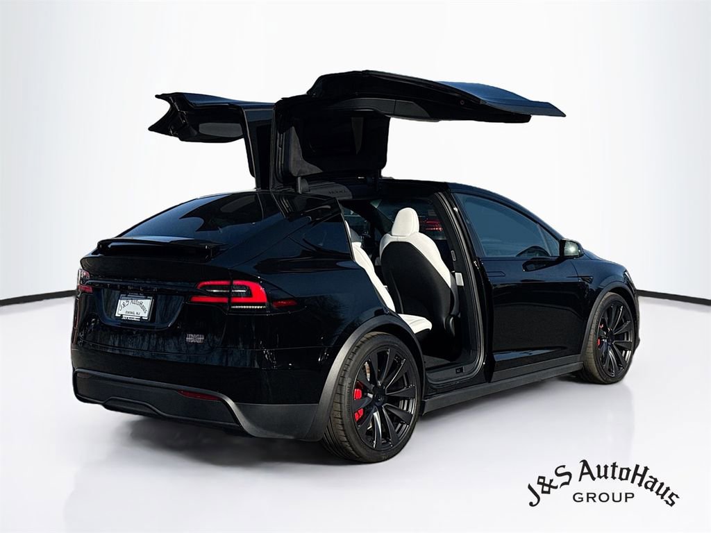 Used 2025 Tesla Model X Plaid image 7