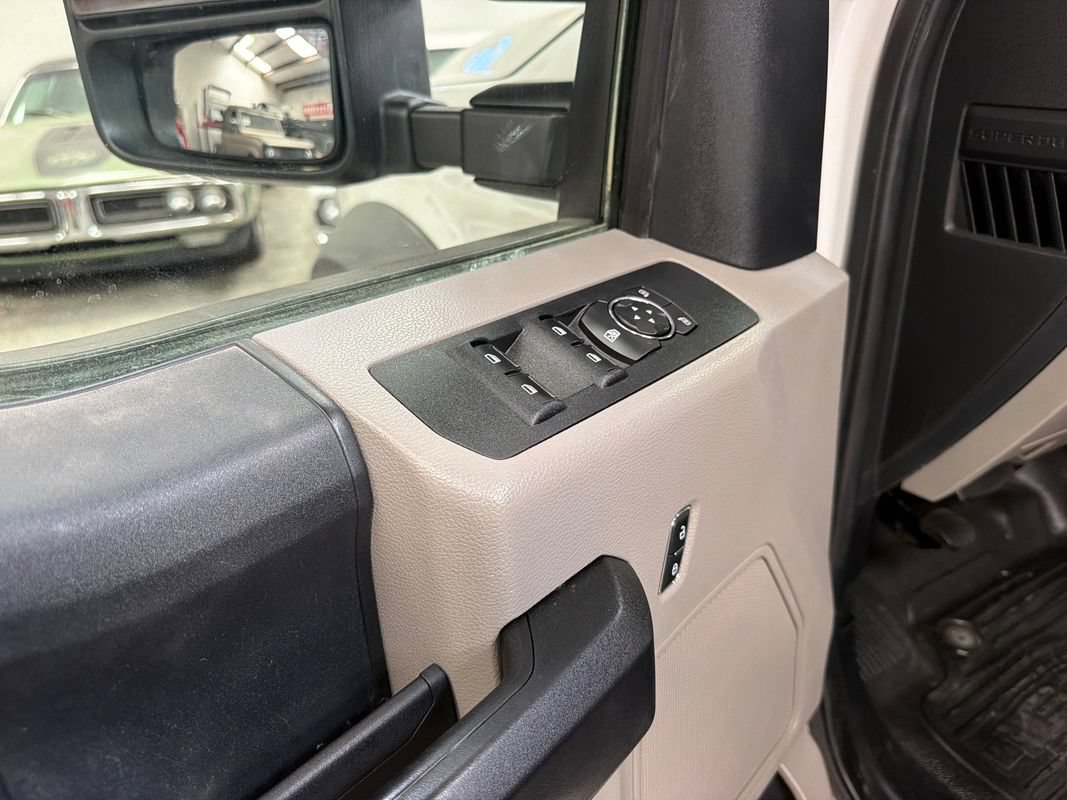 Used 2019 Ford F550 4x4 Crew Cab Super Duty image 30