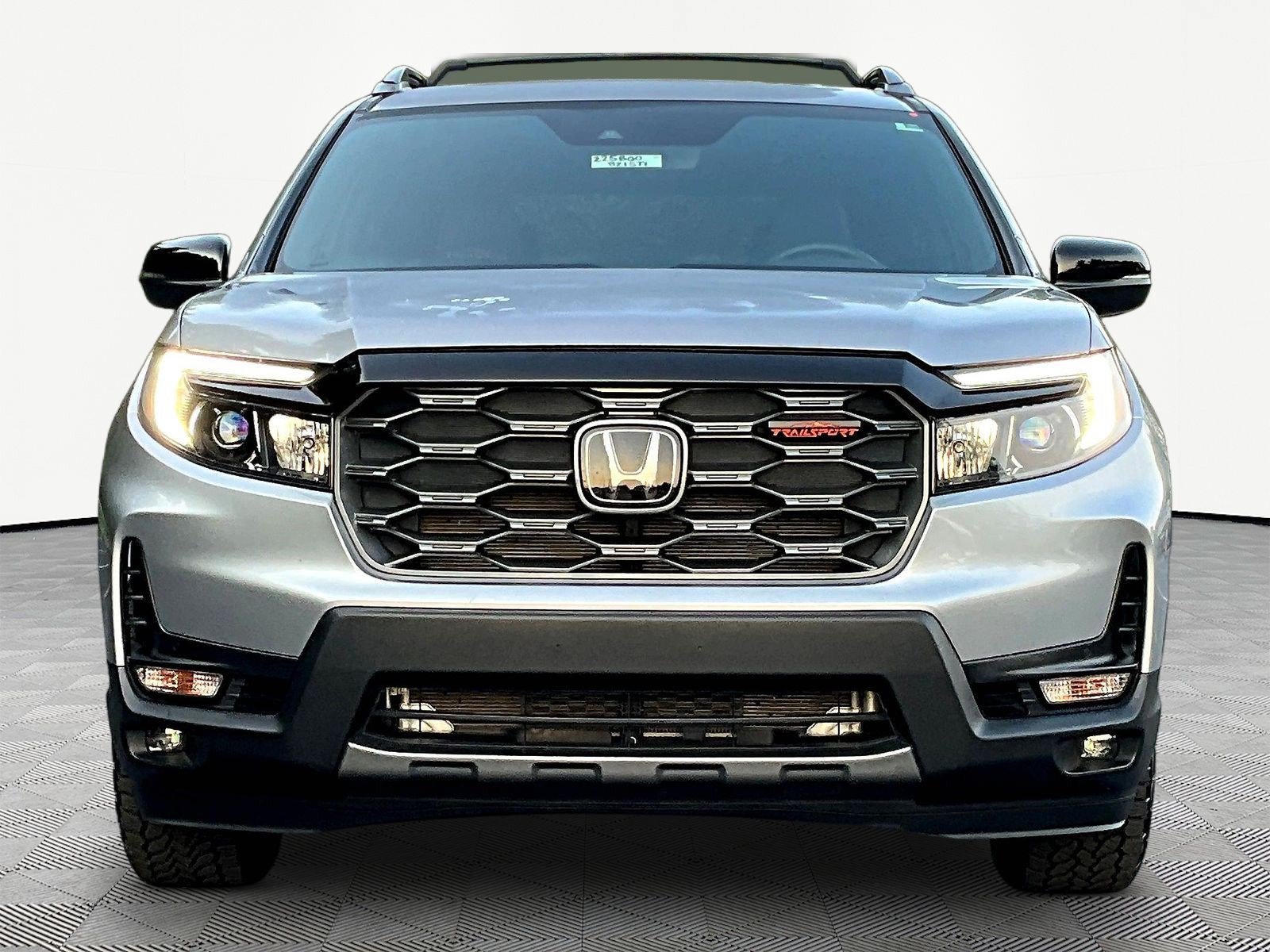 Used 2025 Honda Passport TrailSport image 2