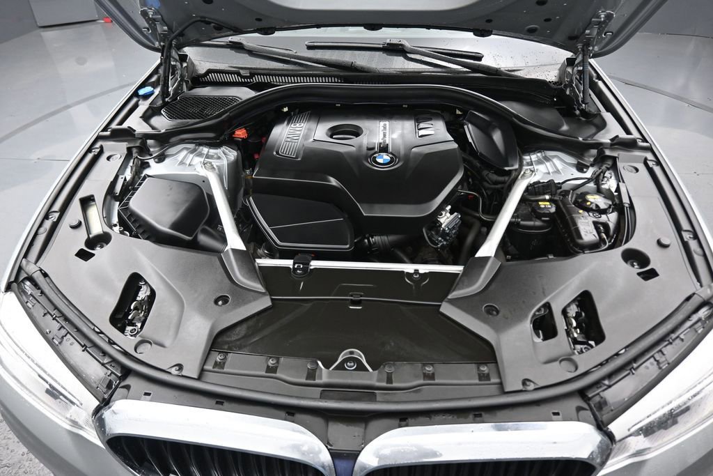 Used 2018 BMW 530i xDrive AWD/4WD image 43