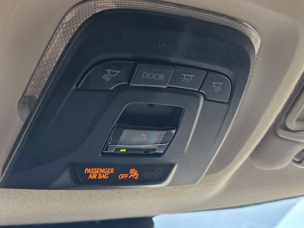 Certified 2025 Toyota Corolla LE FWD image 32