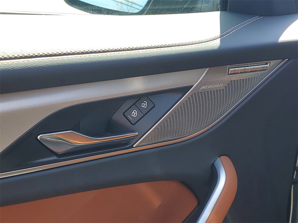 New 2026 Jaguar F-PACE R-Dynamic S image 10