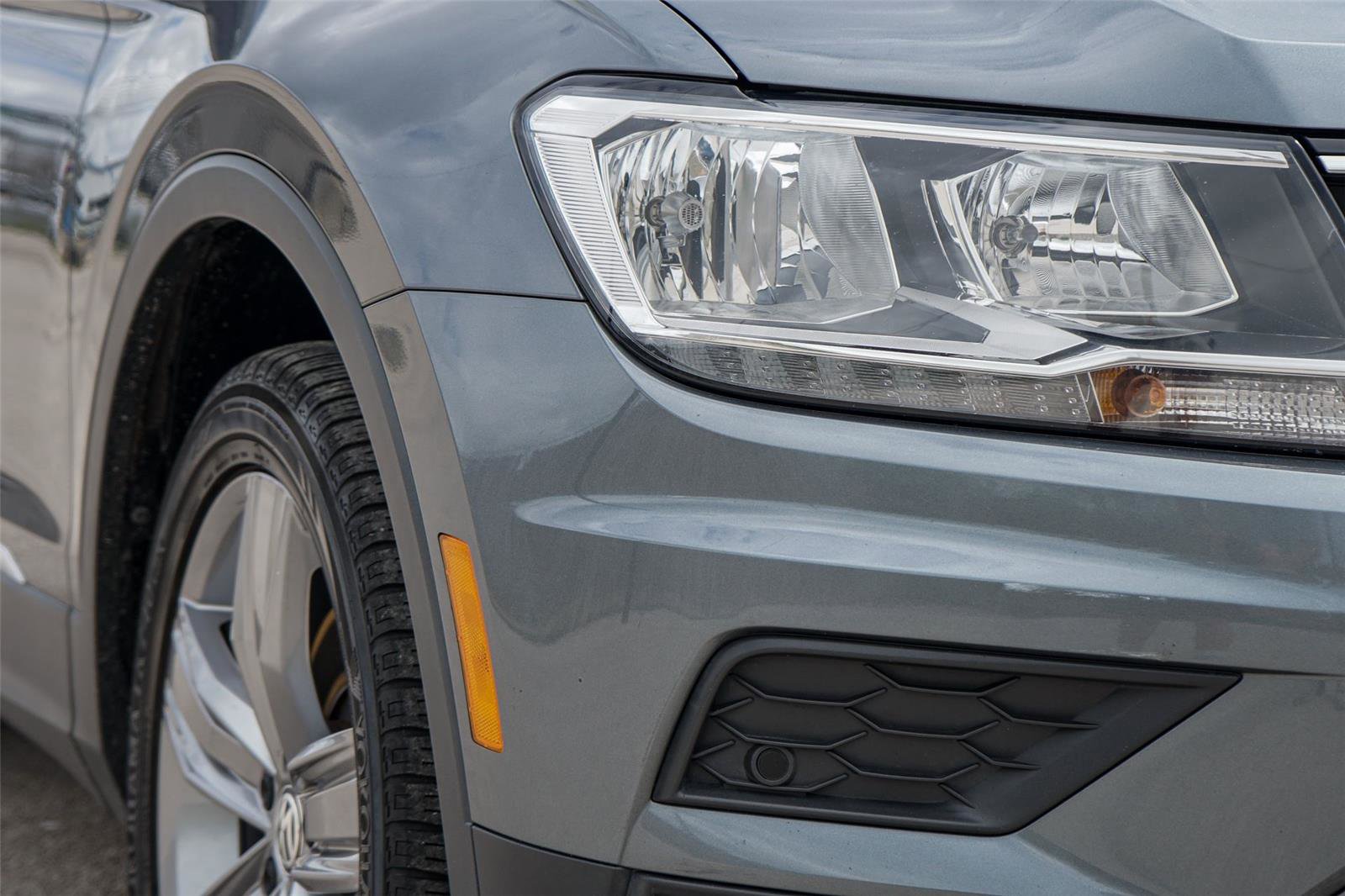 Used 2021 Volkswagen Tiguan SEL image 3