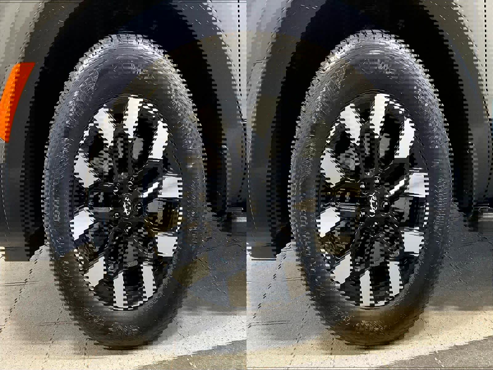 Used 2022 Hyundai Santa Cruz SEL image 7