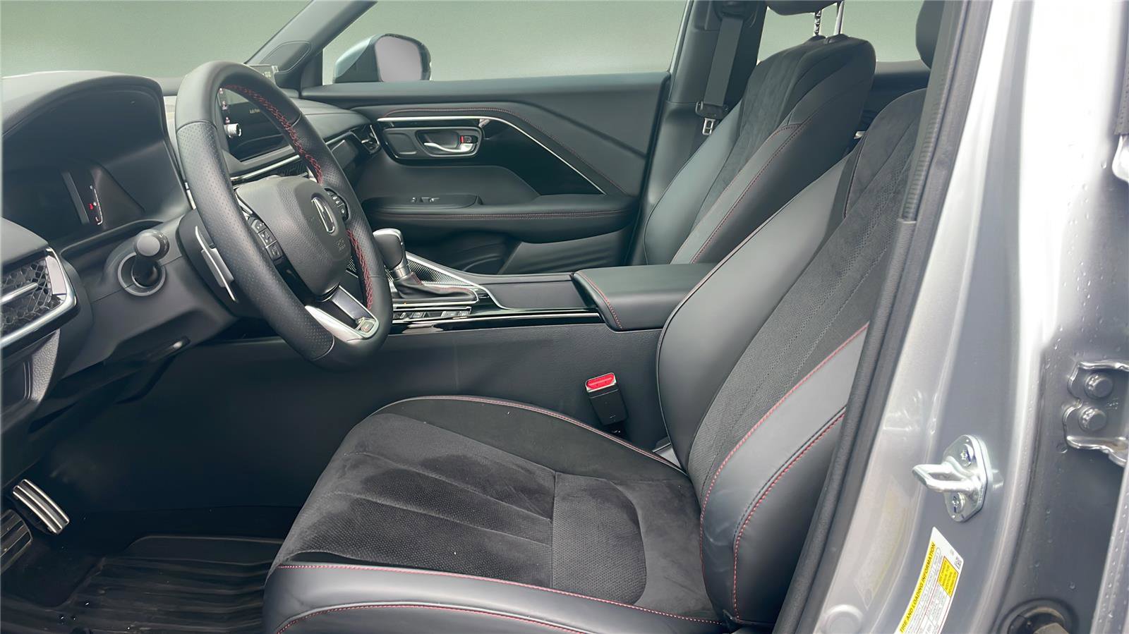 Used 2025 Acura ADX A-Spec image 12