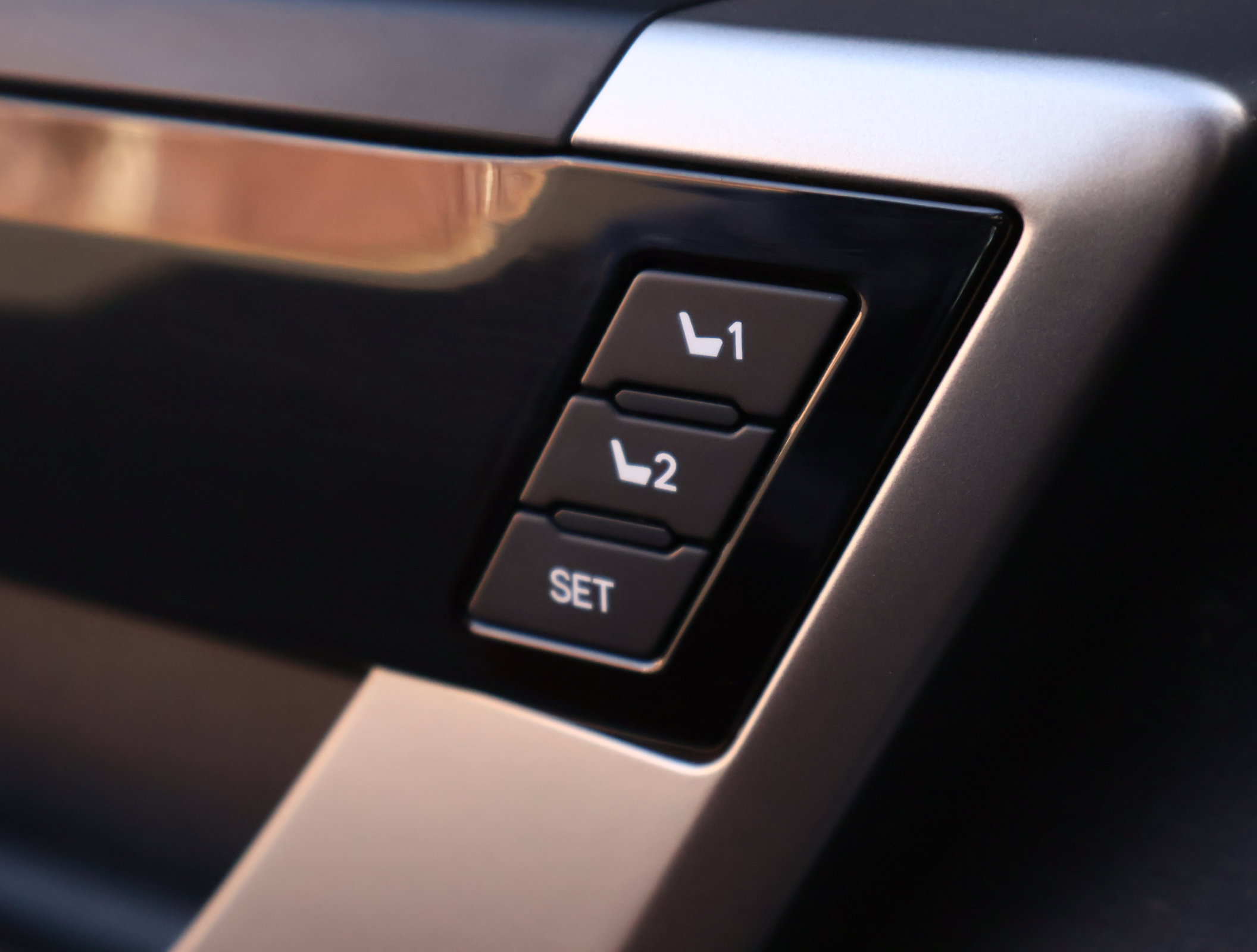 Used 2024 Toyota Tundra Limited w/ TRD Off-Road Package image 9