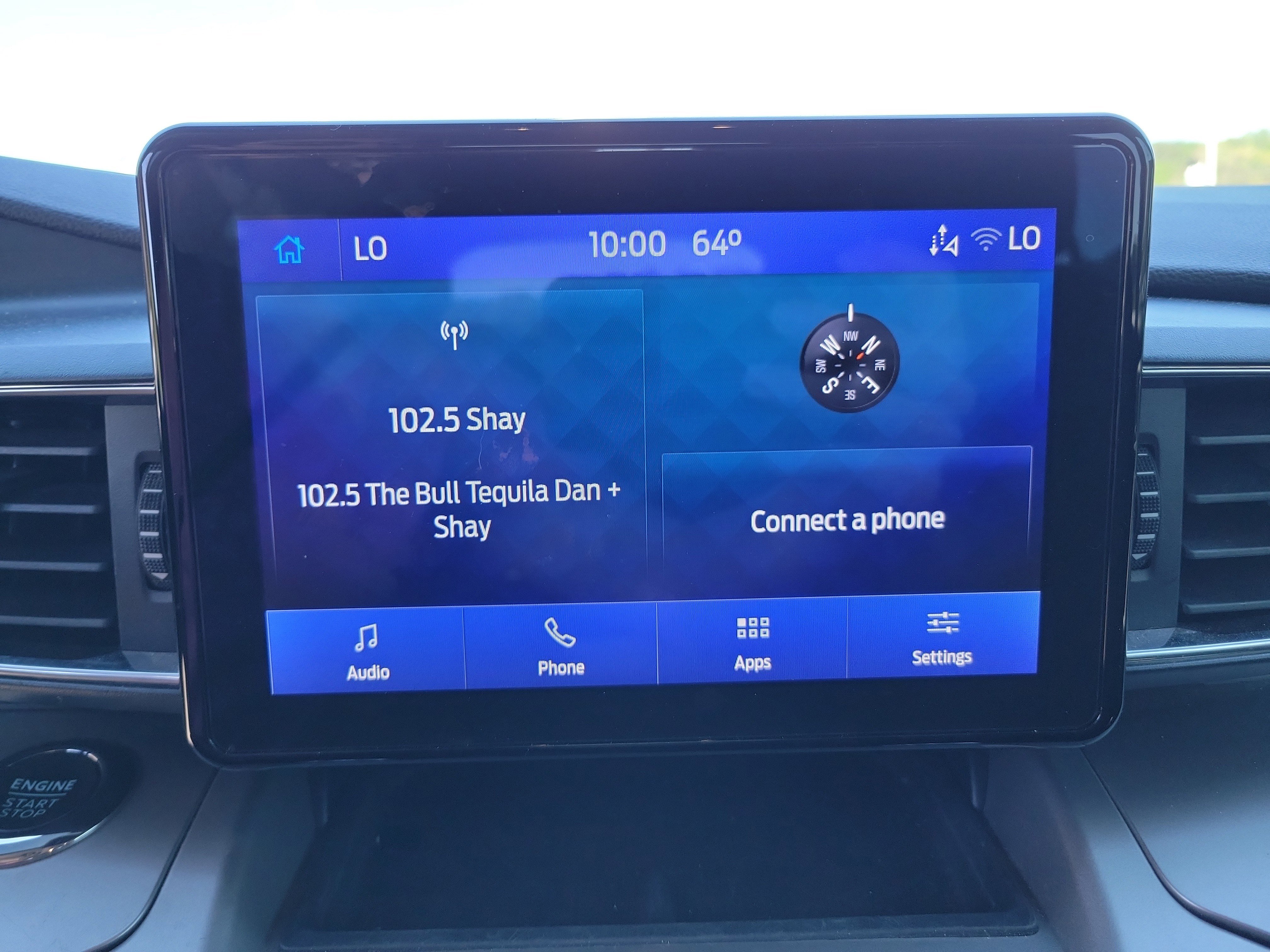 Used 2022 Ford Explorer XLT w/ Equipment Group 202A image 11