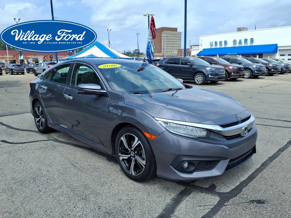 Used 2016 Honda Civic Touring image 3