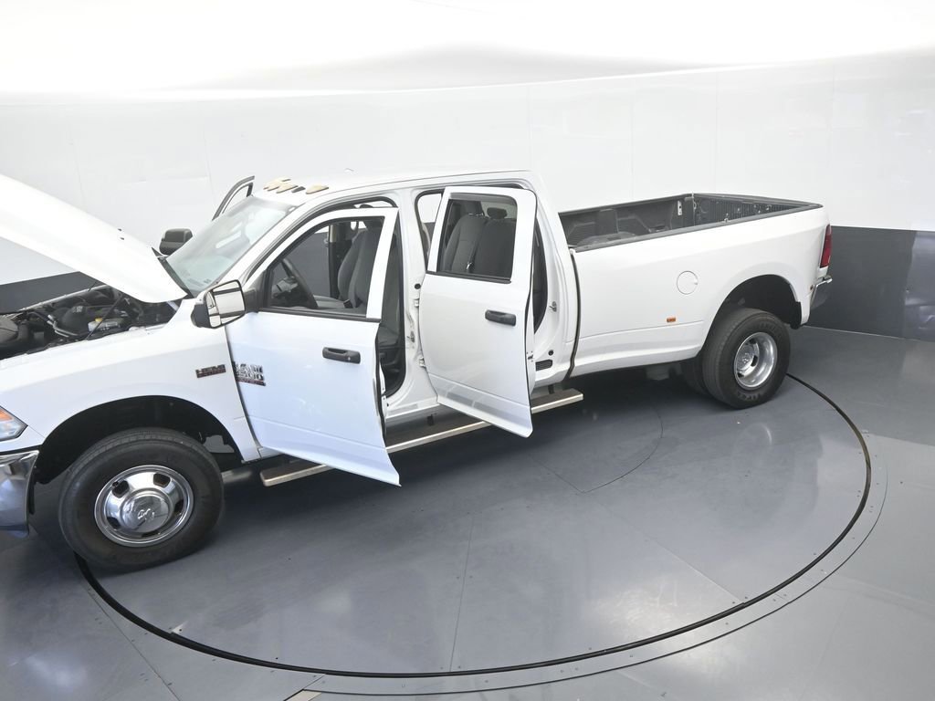 Used 2018 RAM 3500 Tradesman w/ Chrome Appearance Group image 58