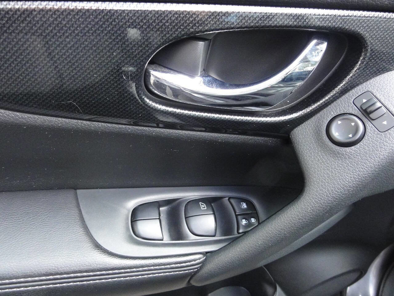 Used 2015 Nissan Rogue SL w/ SL Premium Package AWD/4WD image 23