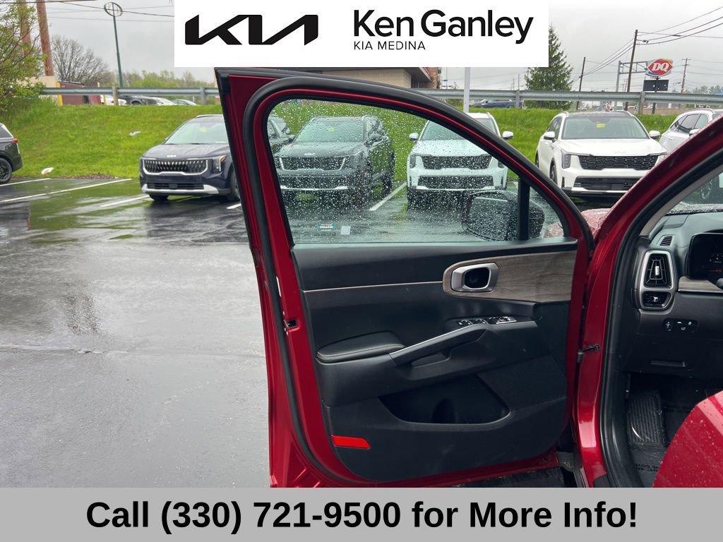 Certified 2023 Kia Sorento X-Line EX AWD/4WD image 26