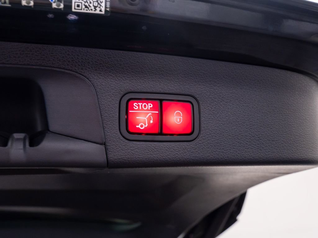 Used 2024 Mercedes-Benz GLS 450 4MATIC image 34