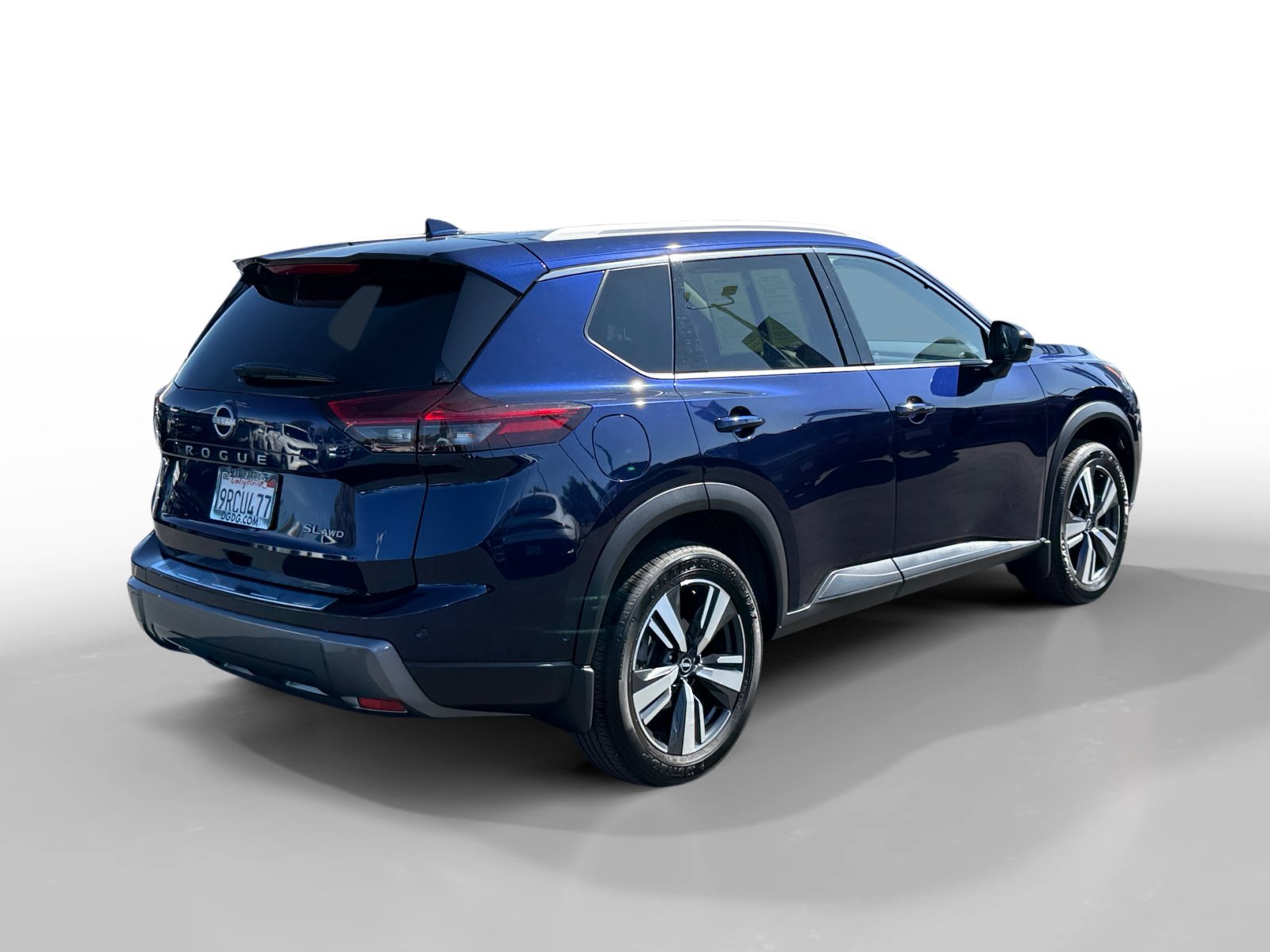 Used 2024 Nissan Rogue SL AWD/4WD image 5