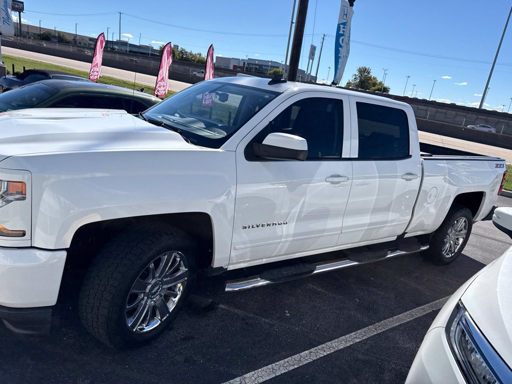 Used 2016 Chevrolet Silverado 1500 LT w/ All Star Edition AWD/4WD image 3