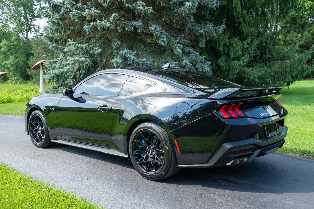 Used 2024 Ford Mustang GT Premium w/ GT Performance Package RWD image 5