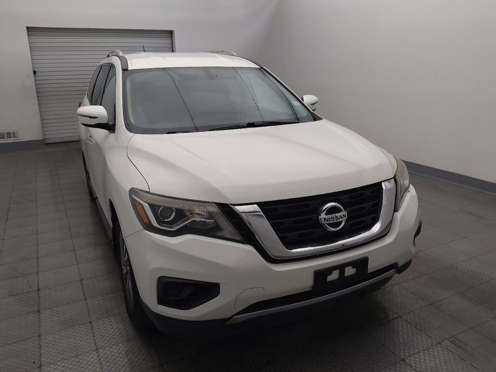 Used 2017 Nissan Pathfinder S AWD/4WD image 14
