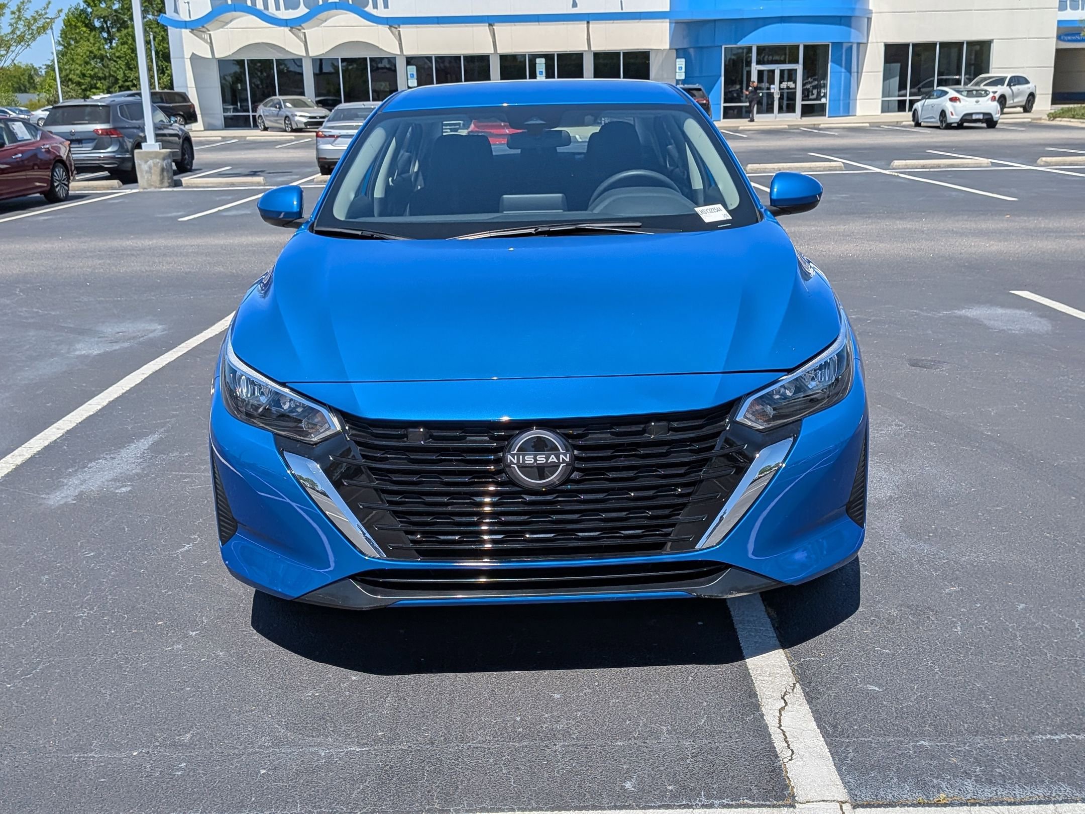 Used 2025 Nissan Sentra SV FWD image 8