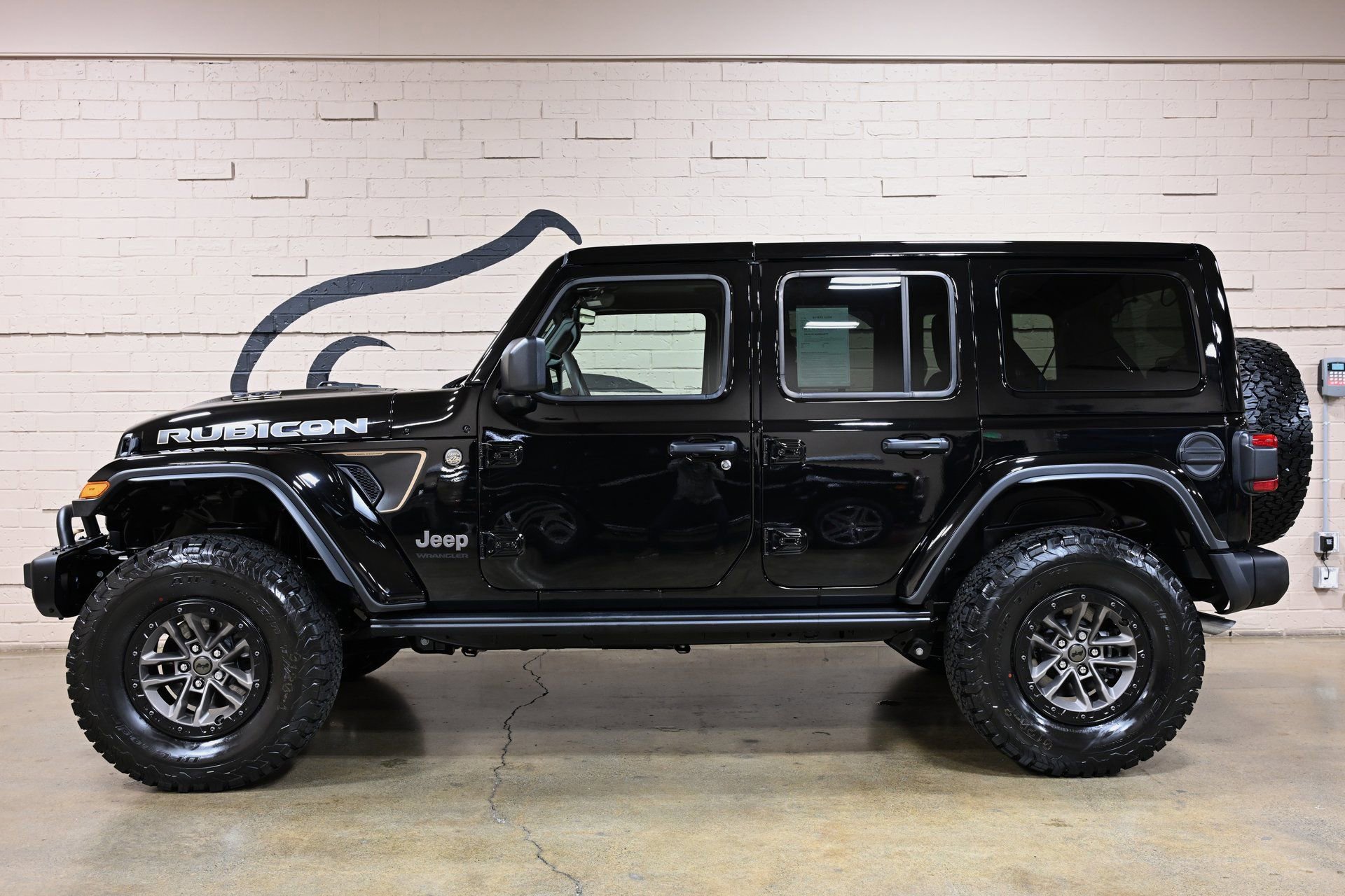Used 2024 Jeep Wrangler Unlimited Rubicon 392 image 13