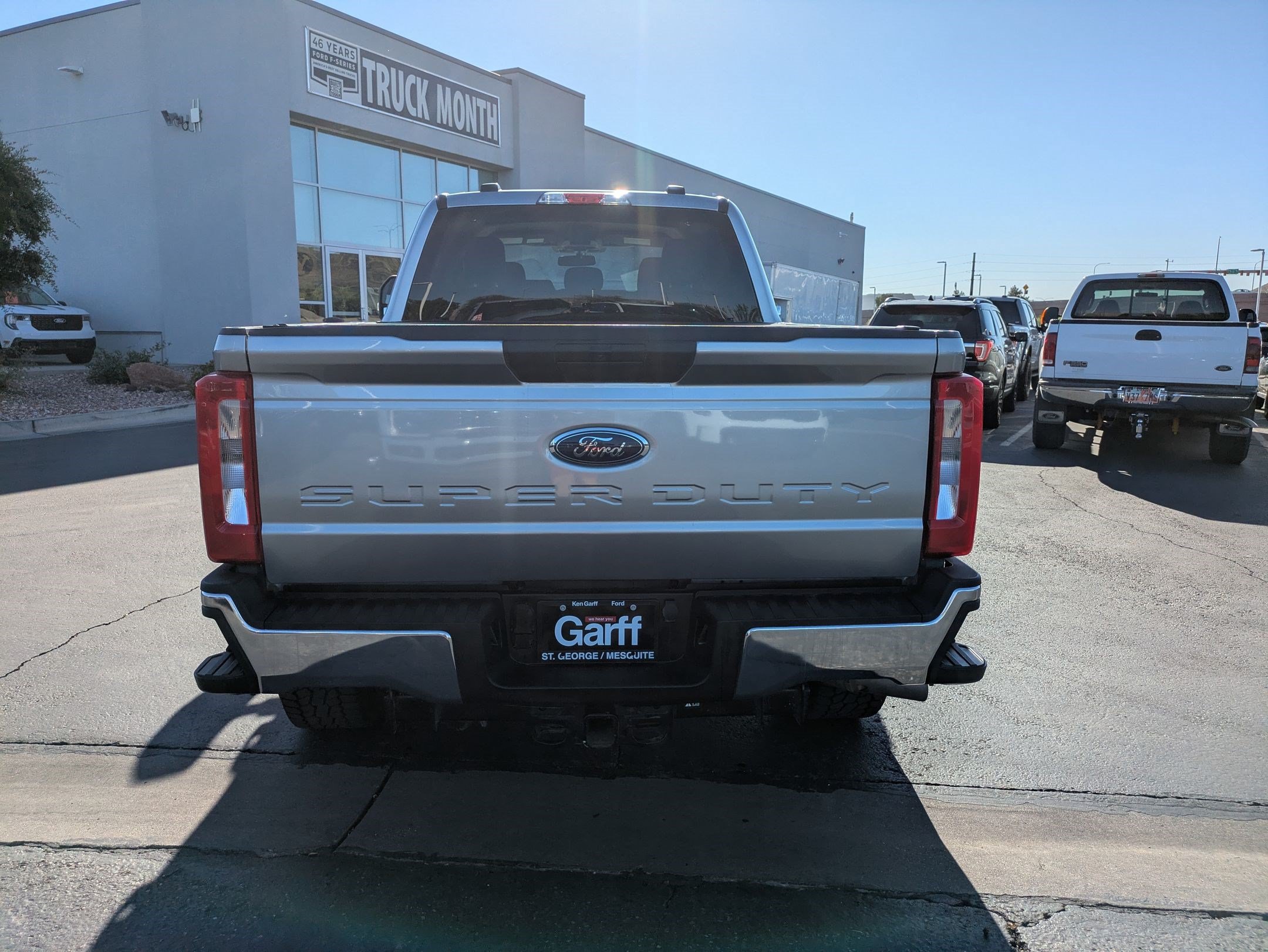 Used 2023 Ford F350 XLT AWD/4WD image 5