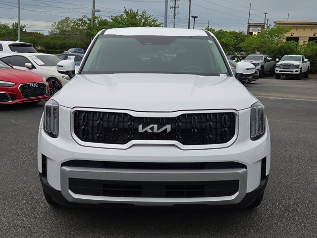 Used 2025 Kia Telluride LX FWD image 3