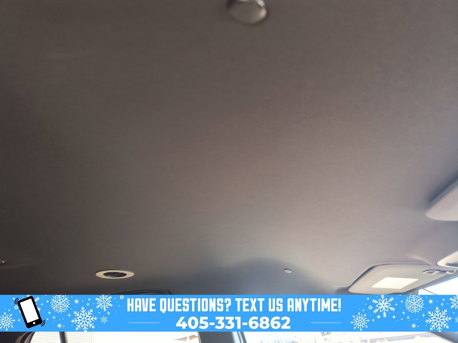 Used 2023 Chevrolet Traverse LT image 12