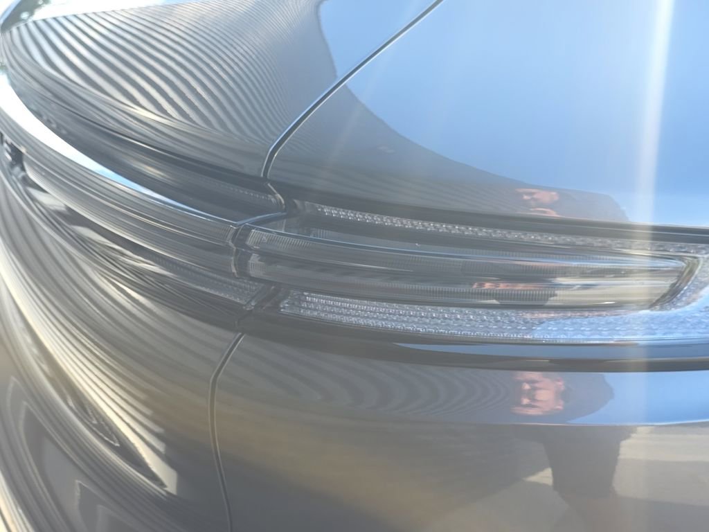 Certified 2025 Porsche Cayenne image 16