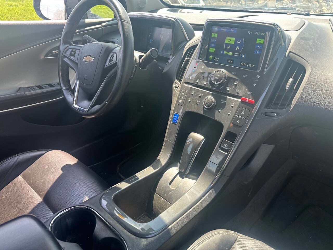 Used 2012 Chevrolet Volt Premium w/ Premium Trim Package FWD image 11