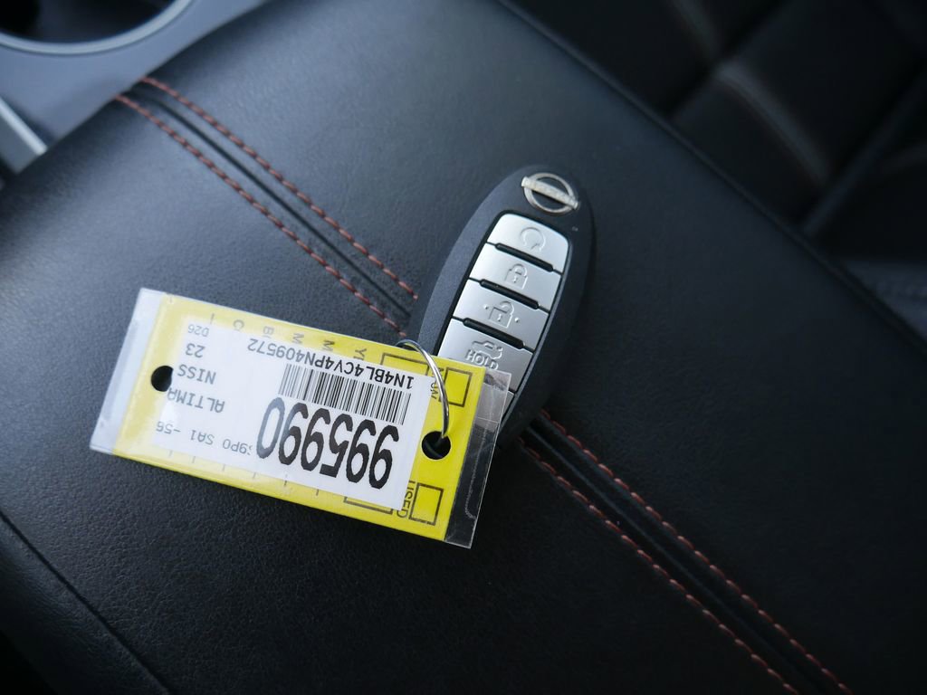 Used 2023 Nissan Altima 2.5 SR FWD image 28