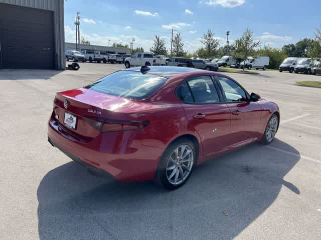 Used 2022 Alfa Romeo Giulia Ti AWD/4WD image 8
