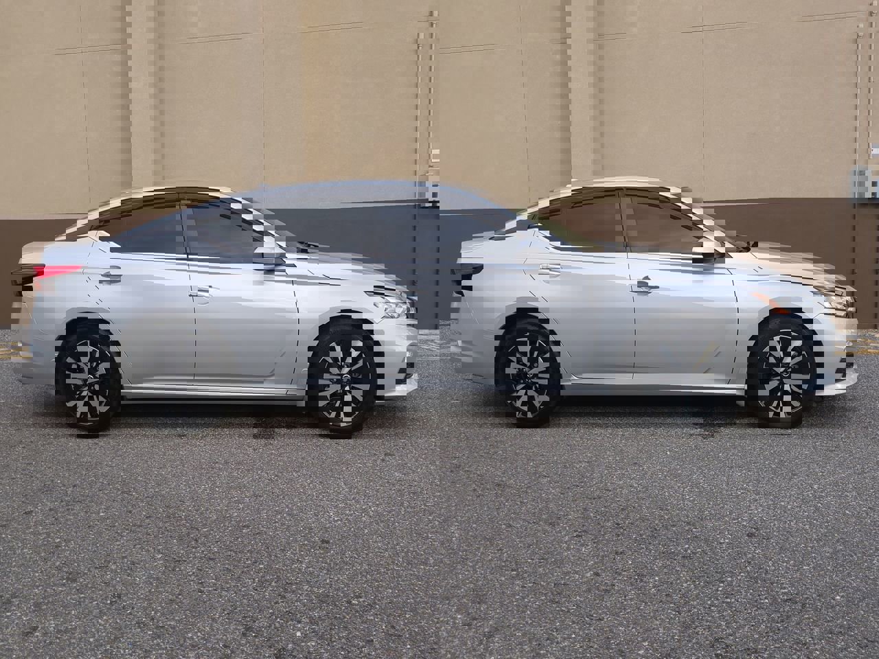 Used 2022 Nissan Altima 2.5 SV image 3