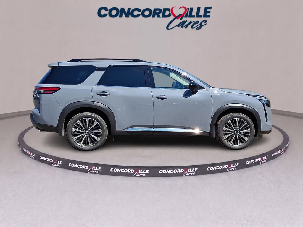Certified 2026 Nissan Pathfinder Platinum w/ Cargo Package AWD/4WD image 8