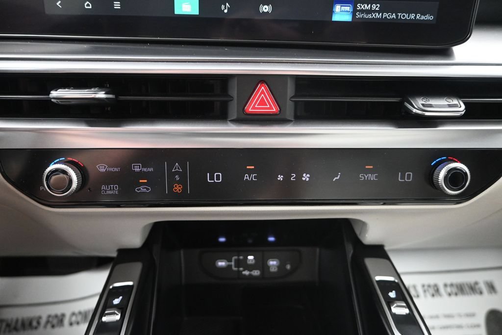 Certified 2025 Kia Sorento S AWD/4WD image 21