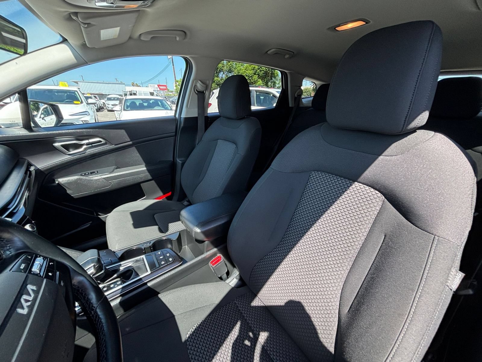 Used 2026 Kia Sportage LX AWD/4WD image 32