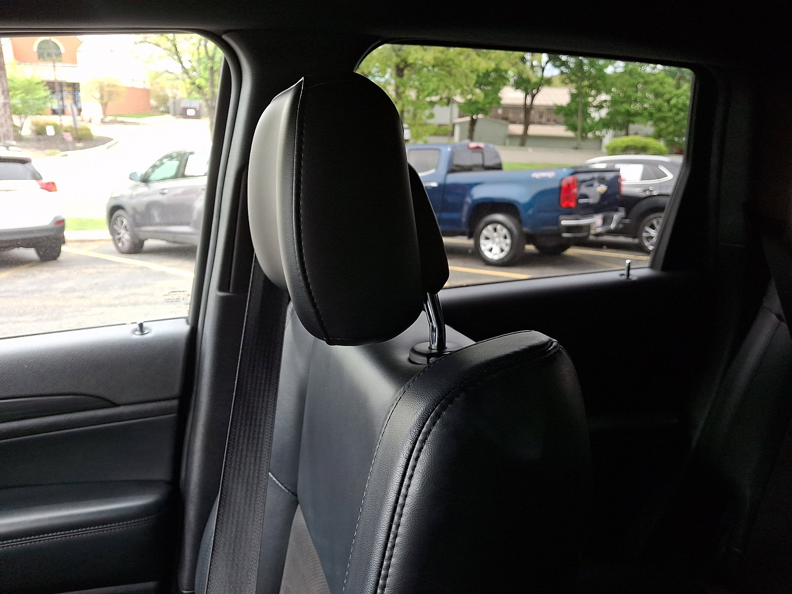 Used 2021 Jeep Grand Cherokee Laredo X AWD/4WD image 17