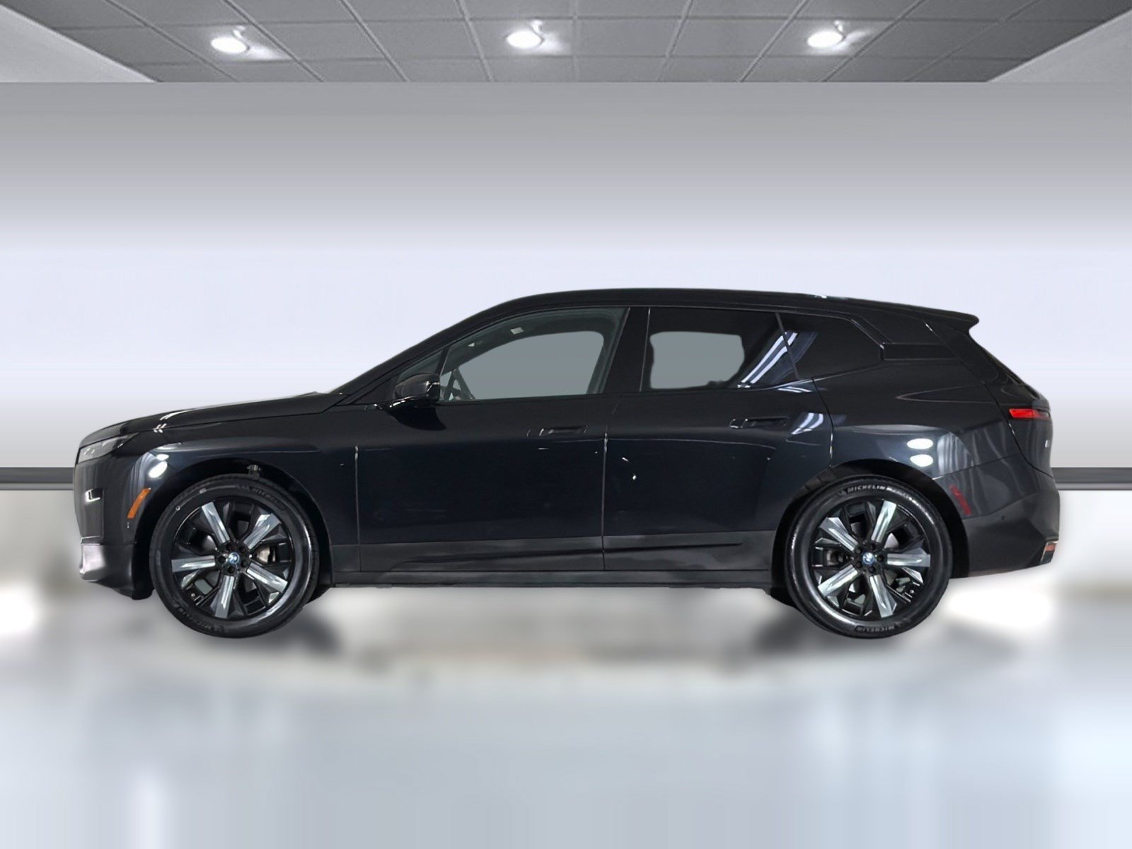 Certified 2024 BMW iX xDrive50 w/ Convenience Package AWD/4WD image 2