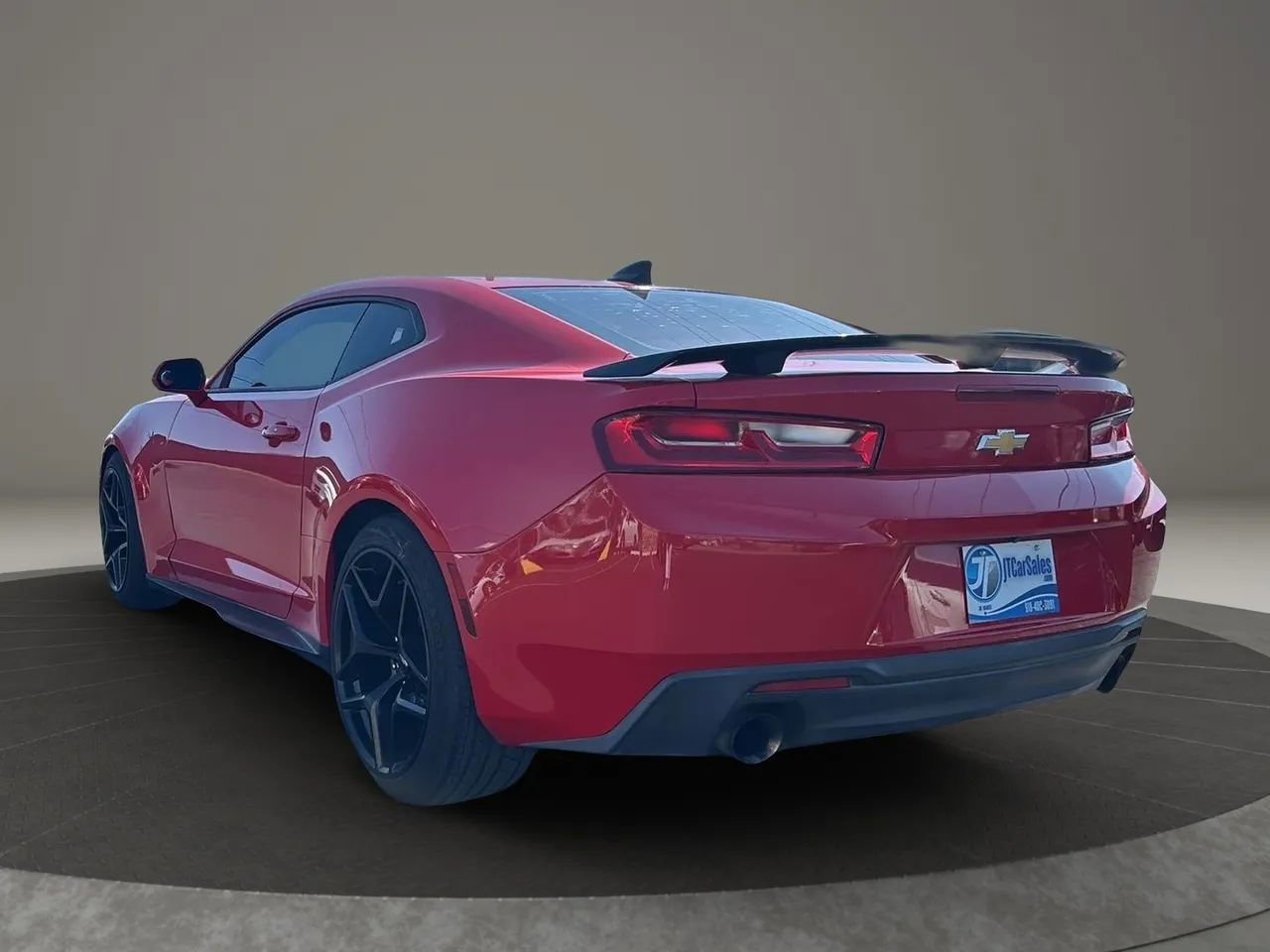 Used 2016 Chevrolet Camaro LT image 25